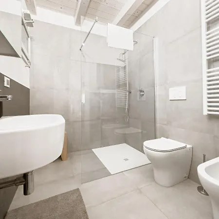 Lägenhet Realkasa Montebello Flat Bologna